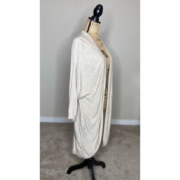 H&M- Oatmeal Dolman Sleeve Cardigan size Medium - Picture 2 of 6